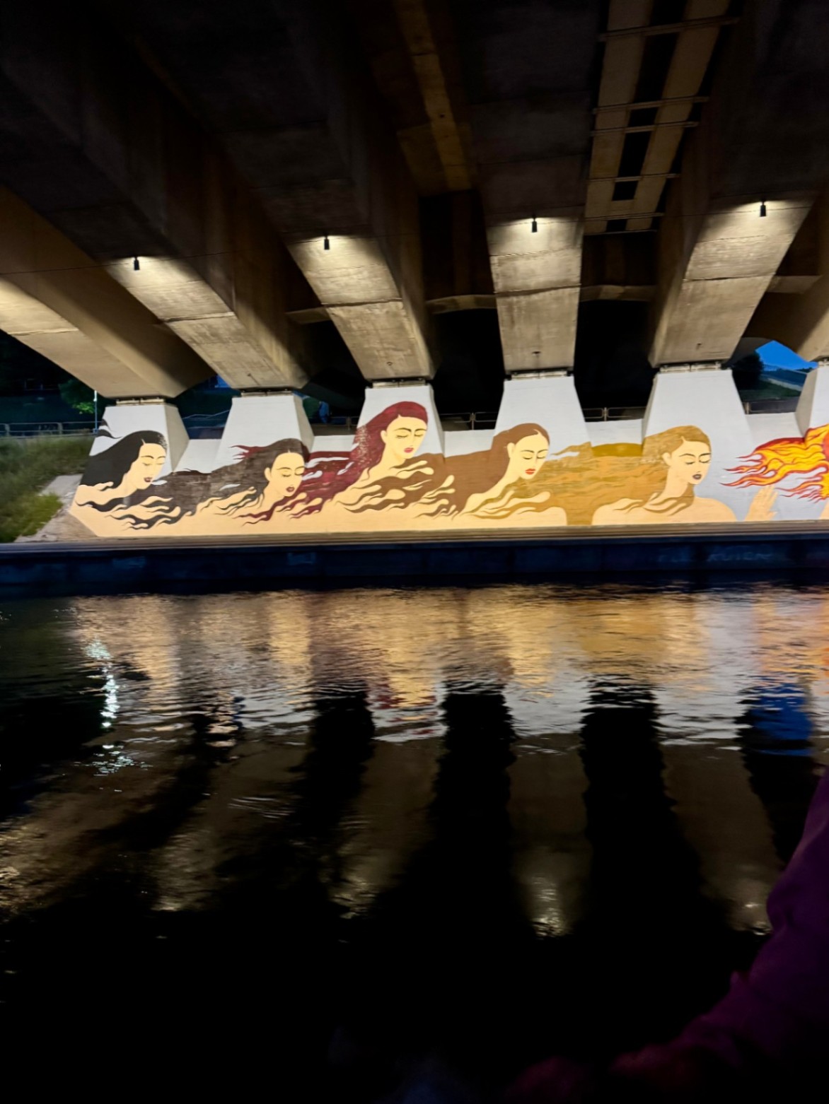 Ekskursija mergvakariams laivu "Meilė plaukia per miestą: romantiškos, pikantiškos istorijos" – nuotrauka 8