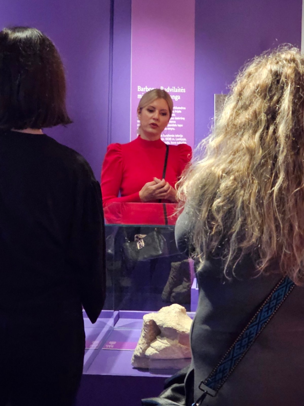 Ekskusija po parodą "Karalienė, karalystė ir jausmai" - miniatiūra 8