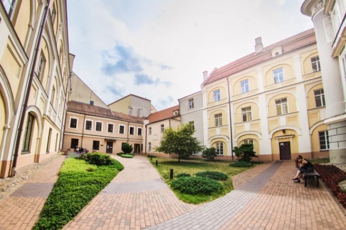 Ekskursija "Vilniaus universitetas: kiemeliai, žmonės ir kosmosas" - miniatiūra 8