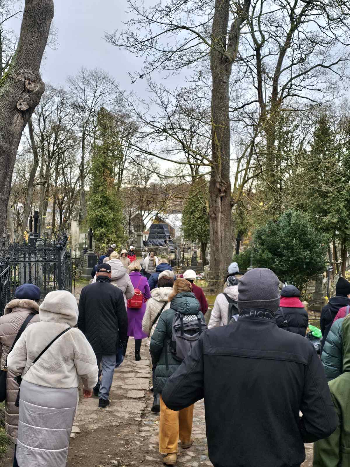 Vėlinių ekskursija "Po Bernardinų kapines: miestas už miesto ant kalvos" - miniatiūra 2